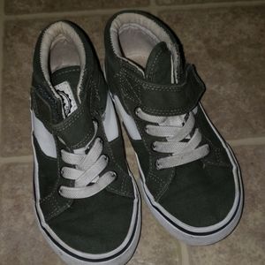 Size toddler boys 10.5 army green shoes